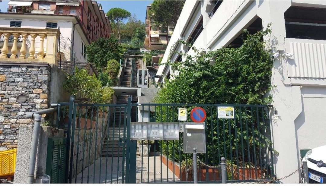Camera Privata Nell'Appartamento In Zona Residenziale Con 2 Piscine Рапалло Екстер'єр фото
