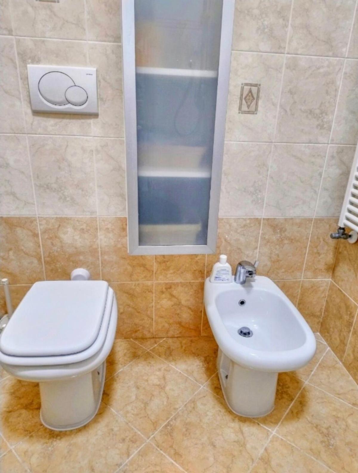 Camera Privata Nell'Appartamento In Zona Residenziale Con 2 Piscine Рапалло Екстер'єр фото